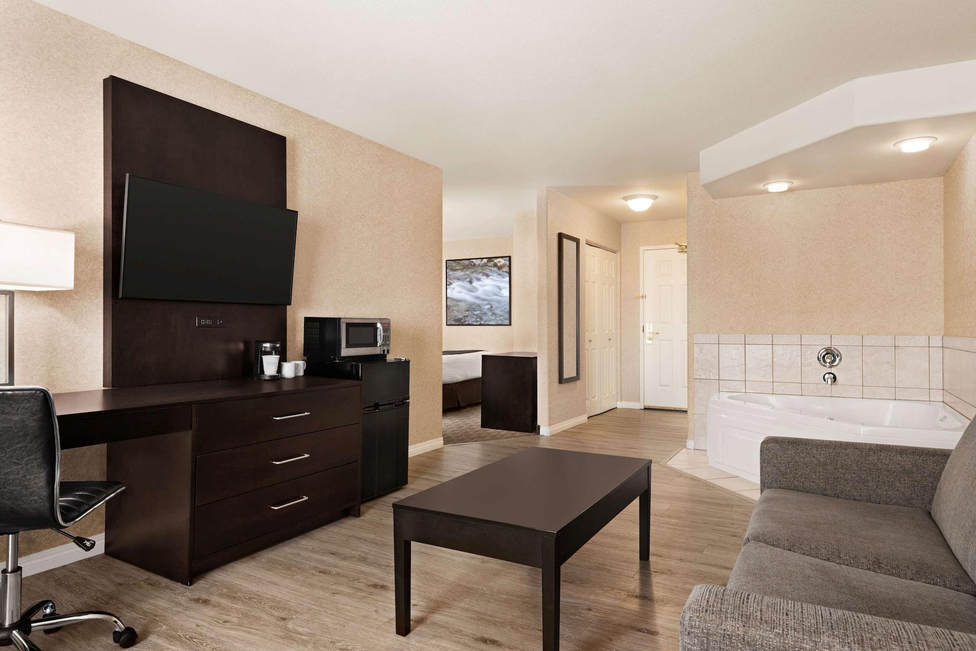 Days Inn By Wyndham Saskatoon Dış mekan fotoğraf