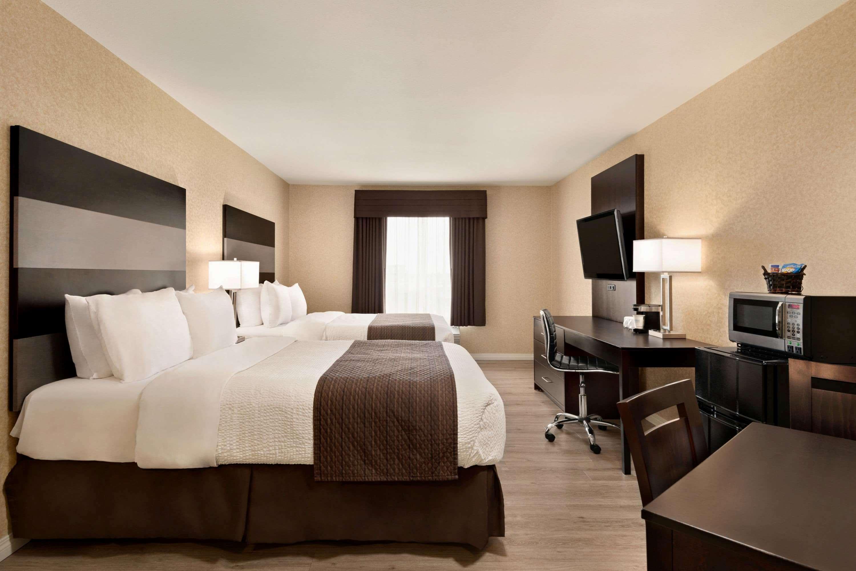 Days Inn By Wyndham Saskatoon Dış mekan fotoğraf